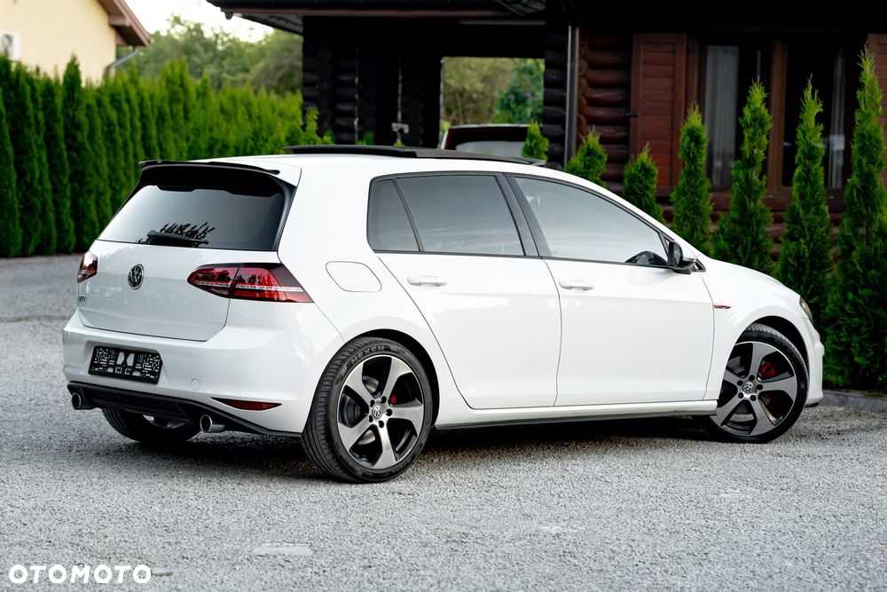 Volkswagen Golf 2.0 TSI BMT GTI - 11