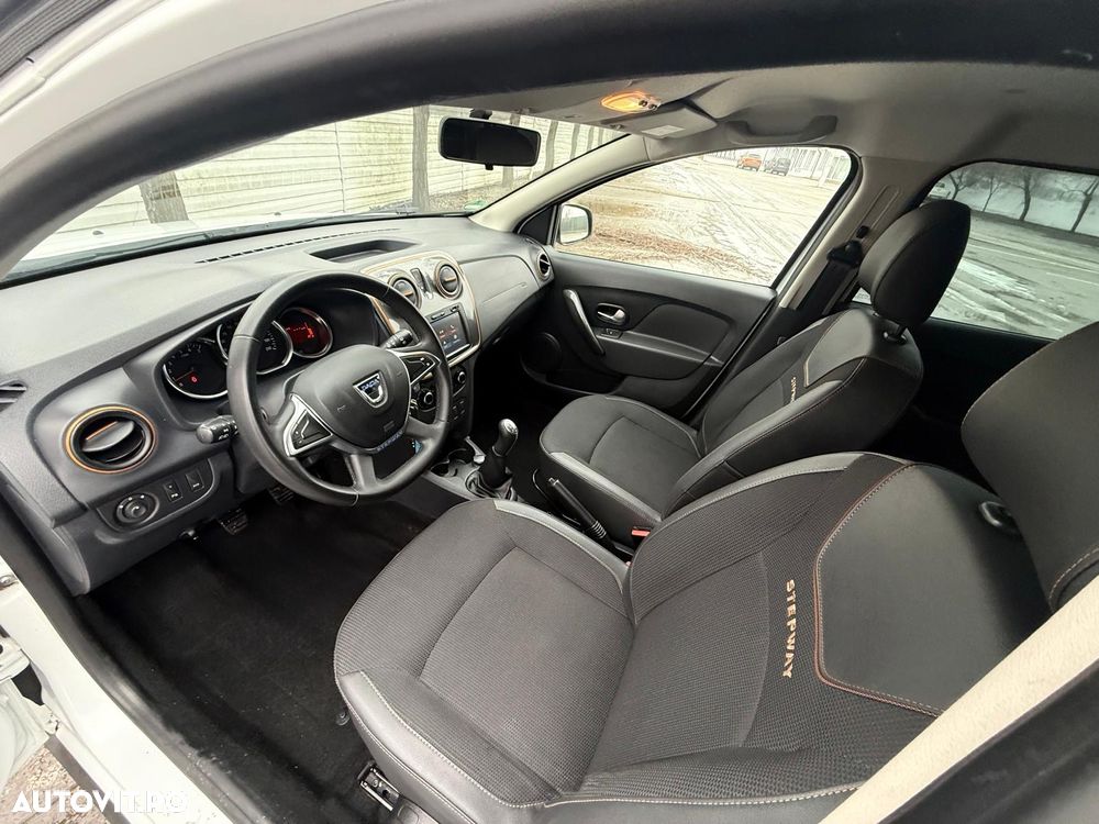 Dacia Sandero Stepway TCe 90 Prestige - 18