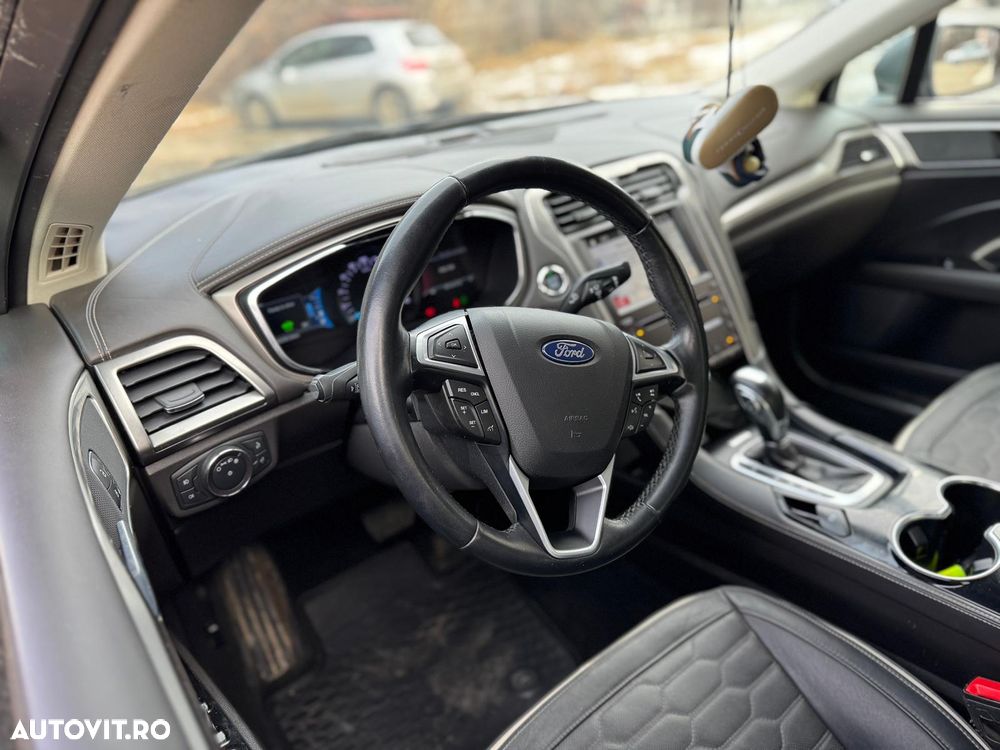 Ford Mondeo 2.0 HEV Vignale - 15