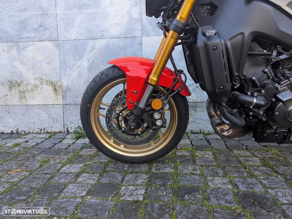 Yamaha XSR 900 Moto de Serviço - 2