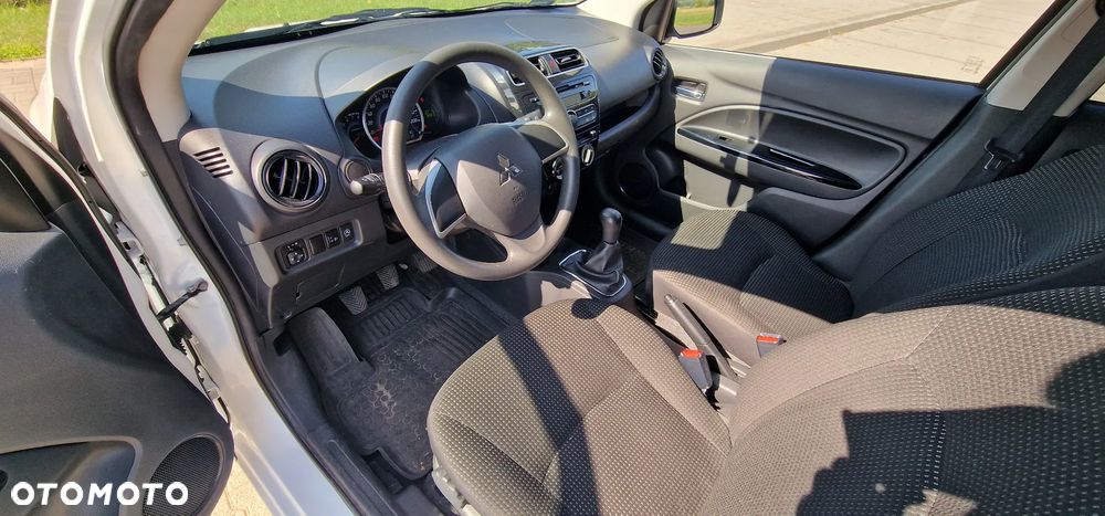 Mitsubishi Space Star - 13