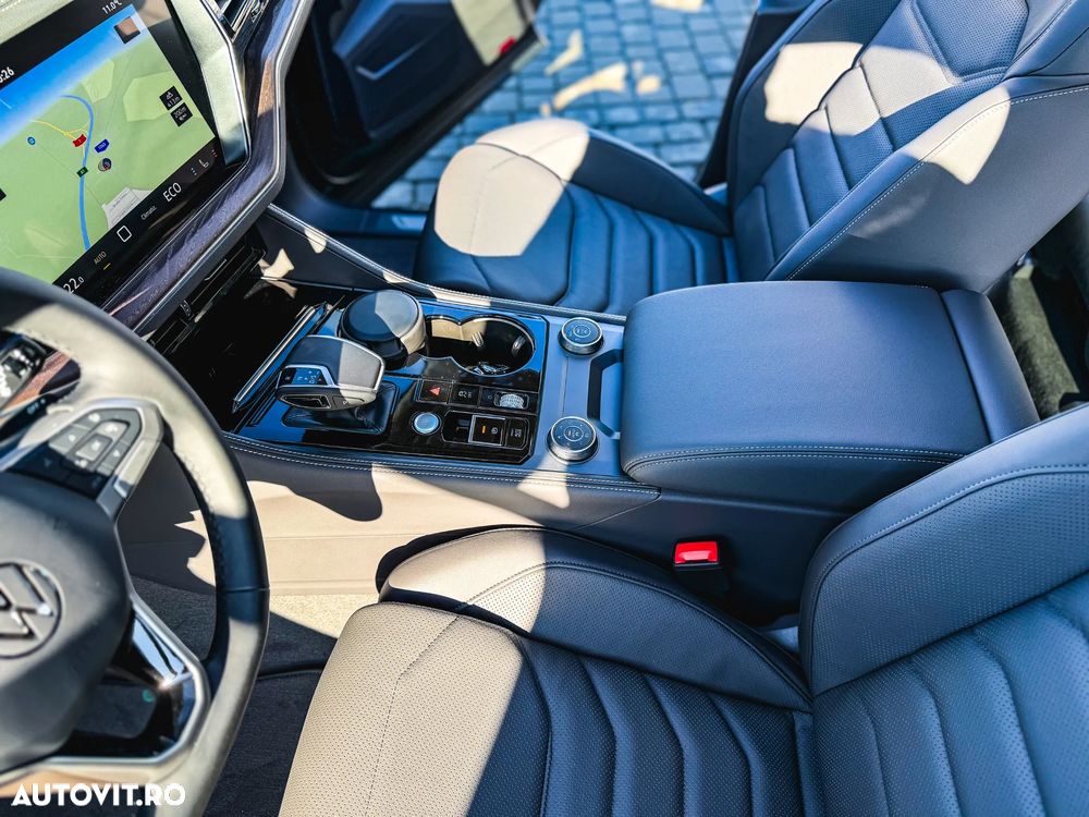 Volkswagen Touareg V6 TDI 4MOTION Elegance - 14