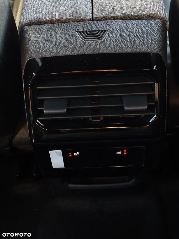 Peugeot 3008 1.6 PHEV 195 GT E-DCS7 - 23