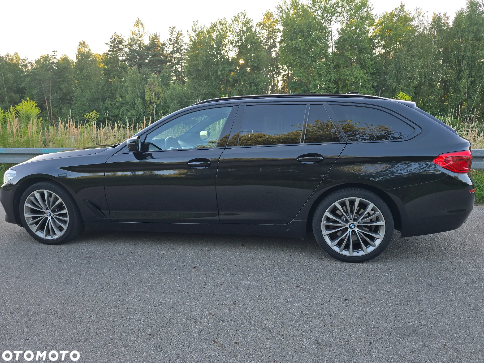 BMW Seria 5 520d Touring M Sport Edition - 31