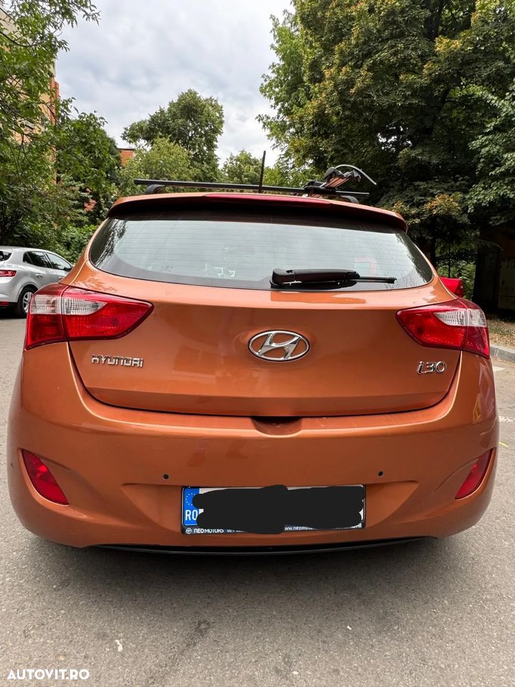 Hyundai i30 1.6 CRDI DPF 5DR MT Highway - 6