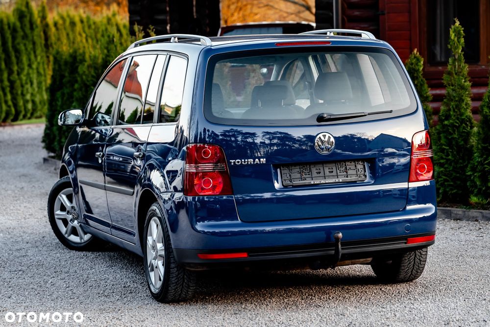 Volkswagen Touran 1.6 - 8