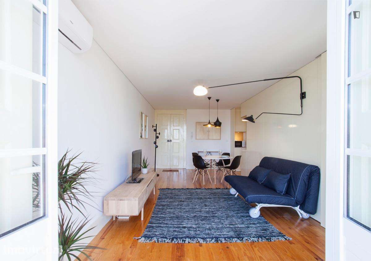 Apartamento com 1 quartos - localizado em Cedofeita Porto - Grande imagem: 3/24