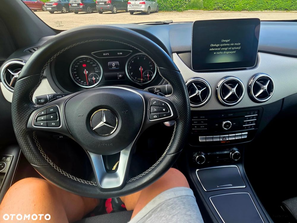Mercedes-Benz Klasa B 200 7G-DCT Edition - 22