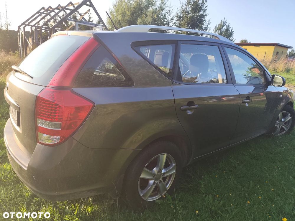 Kia Ceed 1.4 Comfort - 4