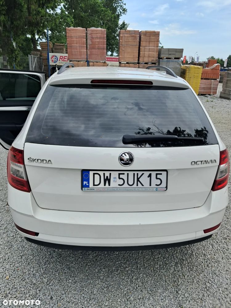 Skoda Octavia 1.4 TSI Ambition - 4