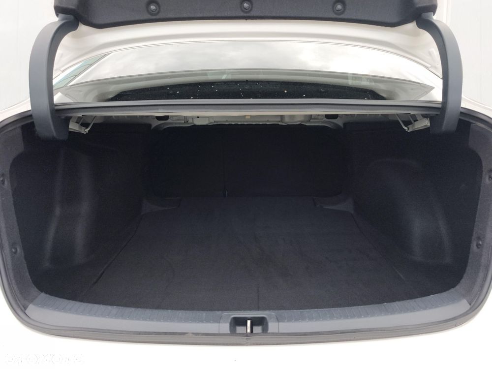 Toyota Corolla 1.5 Comfort MS - 12