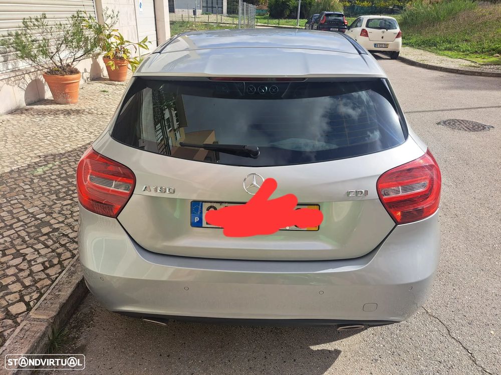 Mercedes-Benz 180 - 6