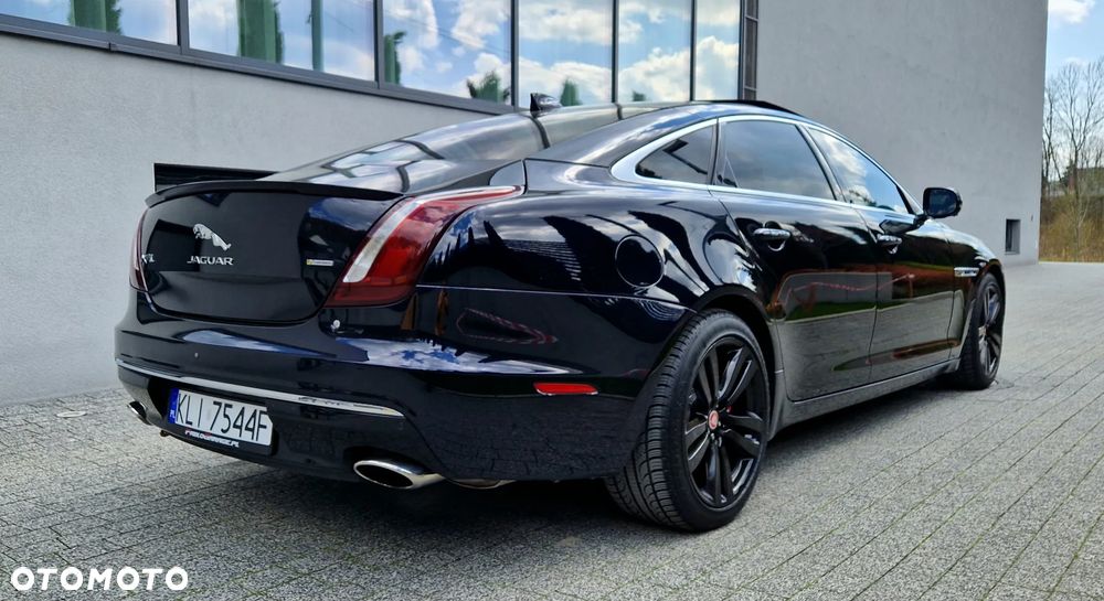 Jaguar XJ 3.0 T LWB Portfolio - 8