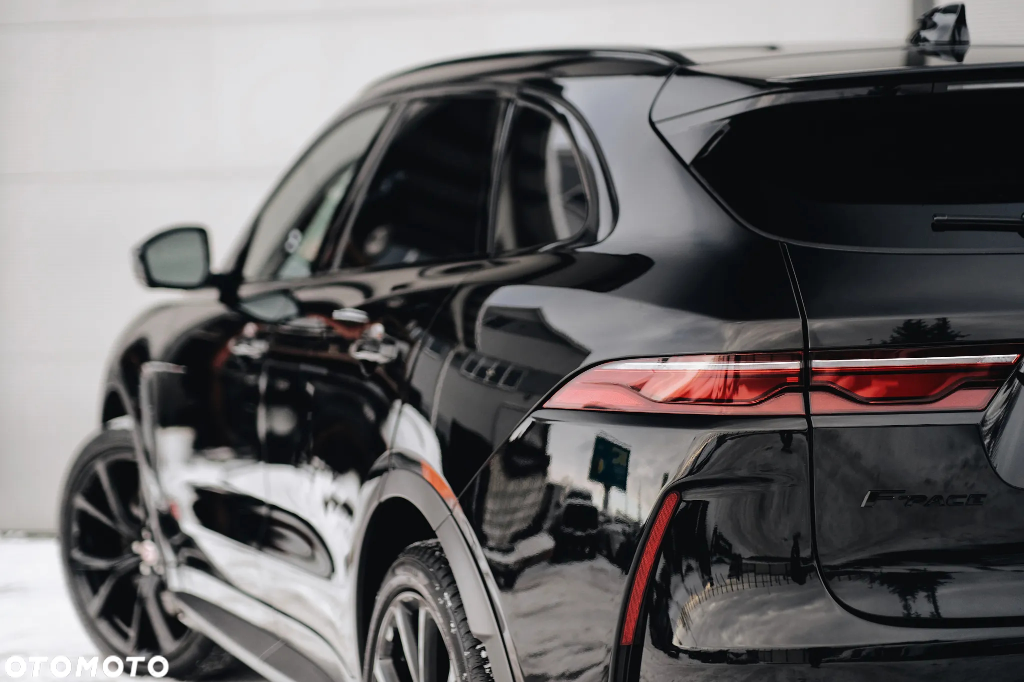 Jaguar F-Pace 5.0 V8 P550 AWD SVR - 3