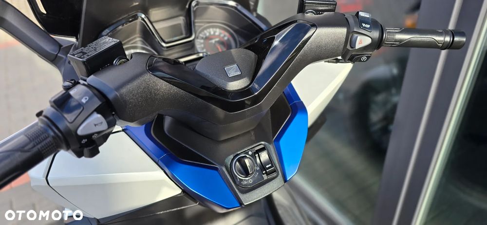 Honda NSS - 38