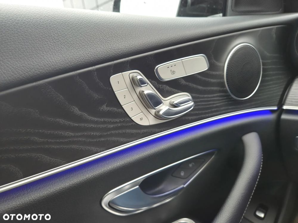 Mercedes-Benz Klasa E - 7