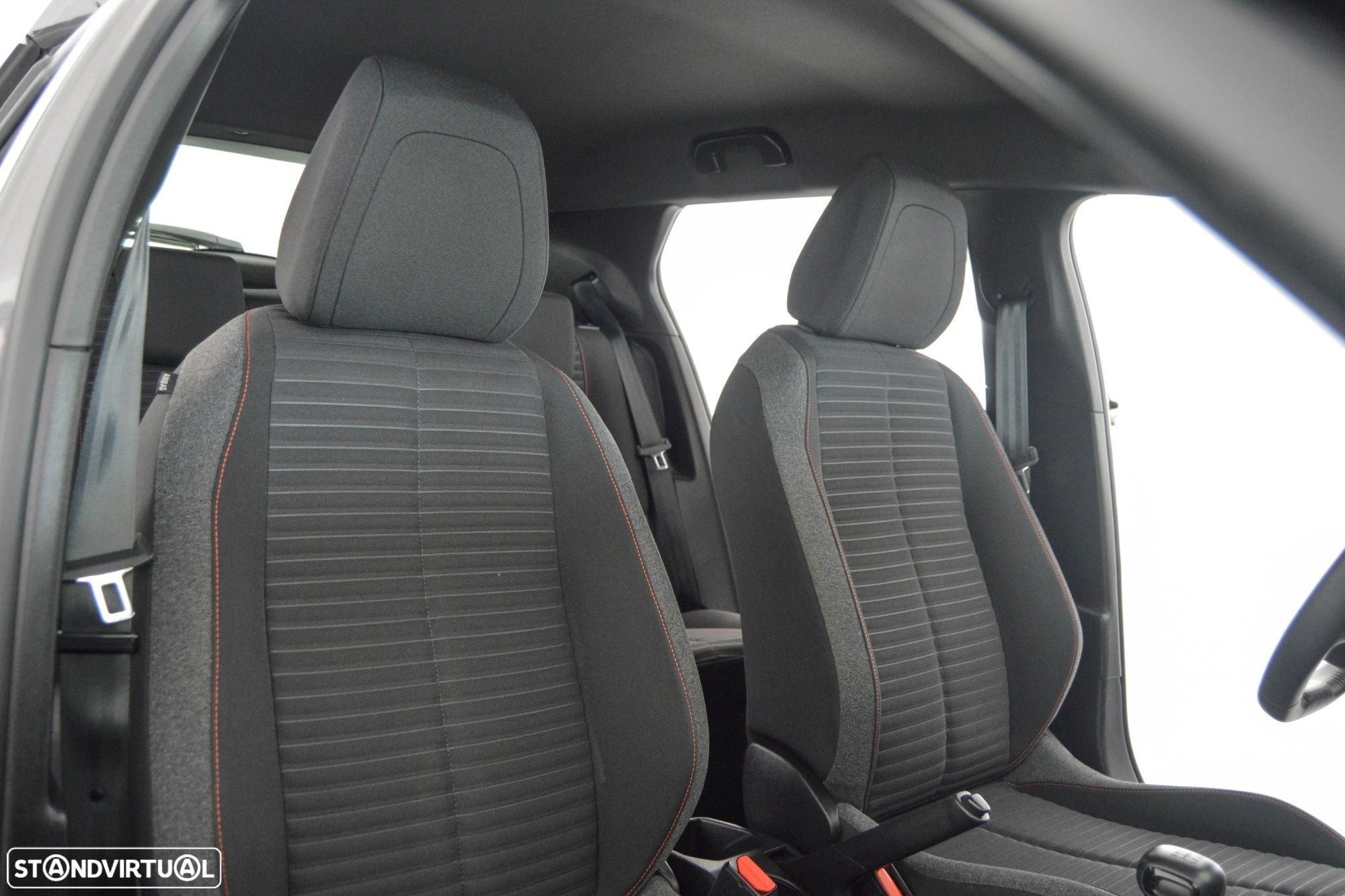 Peugeot 2008 1.2 PureTech Active Pack - 10
