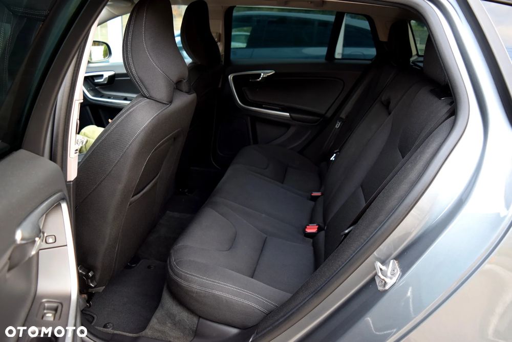 Volvo V60 D2 Drive-E Kinetic - 8