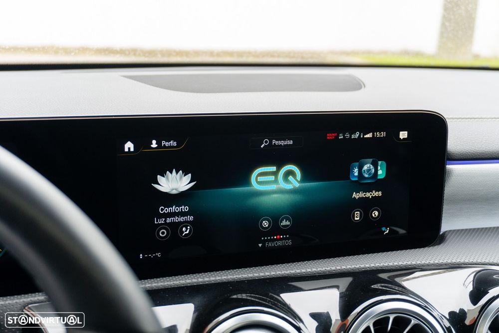 Mercedes-Benz A 250 e 8G-DCT Edition AMG Line - 28