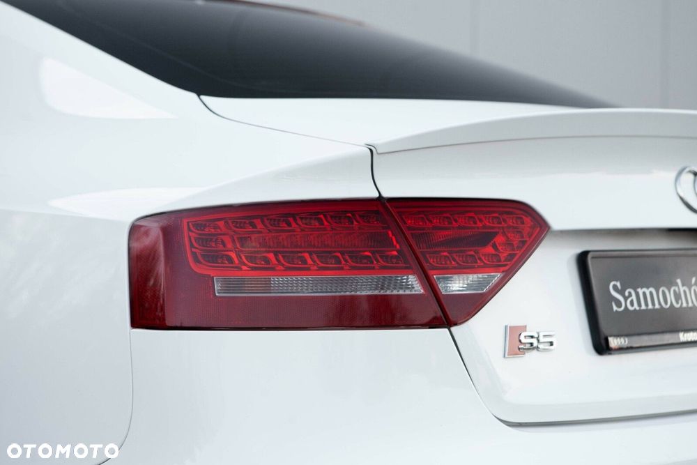 Audi S5 Coupé - 8