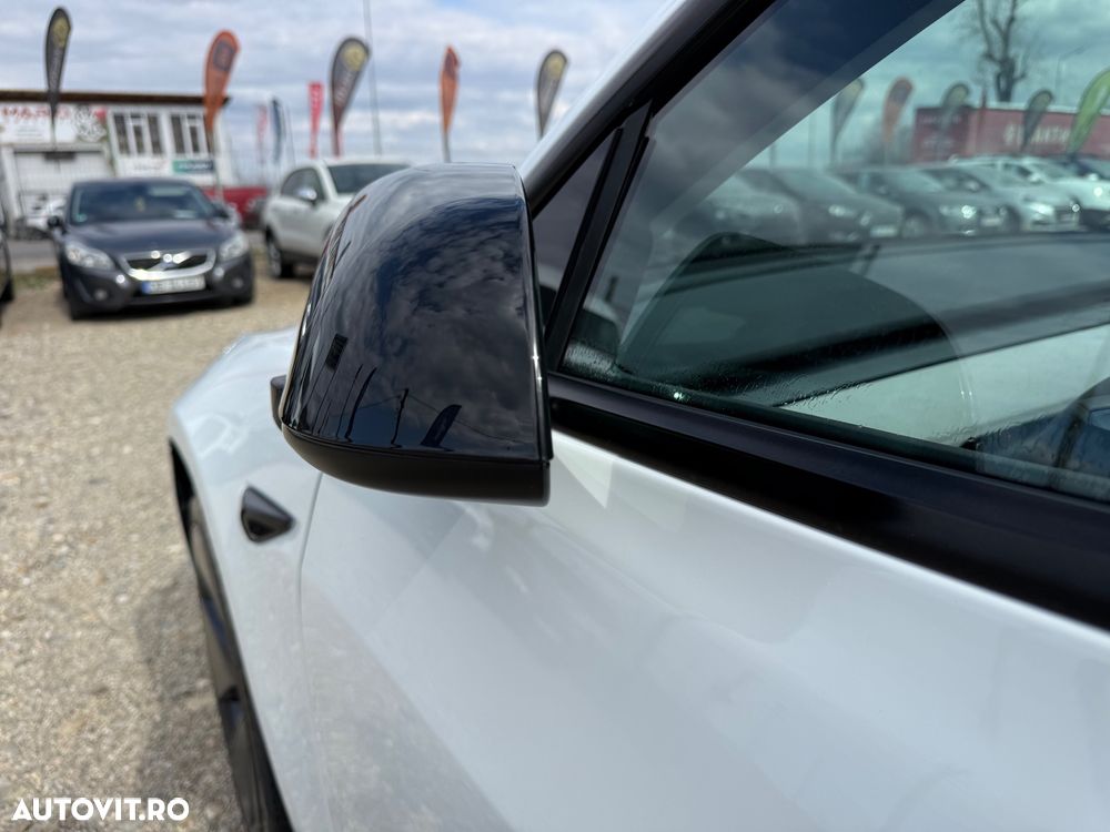 Tesla Model 3 RWD - 13