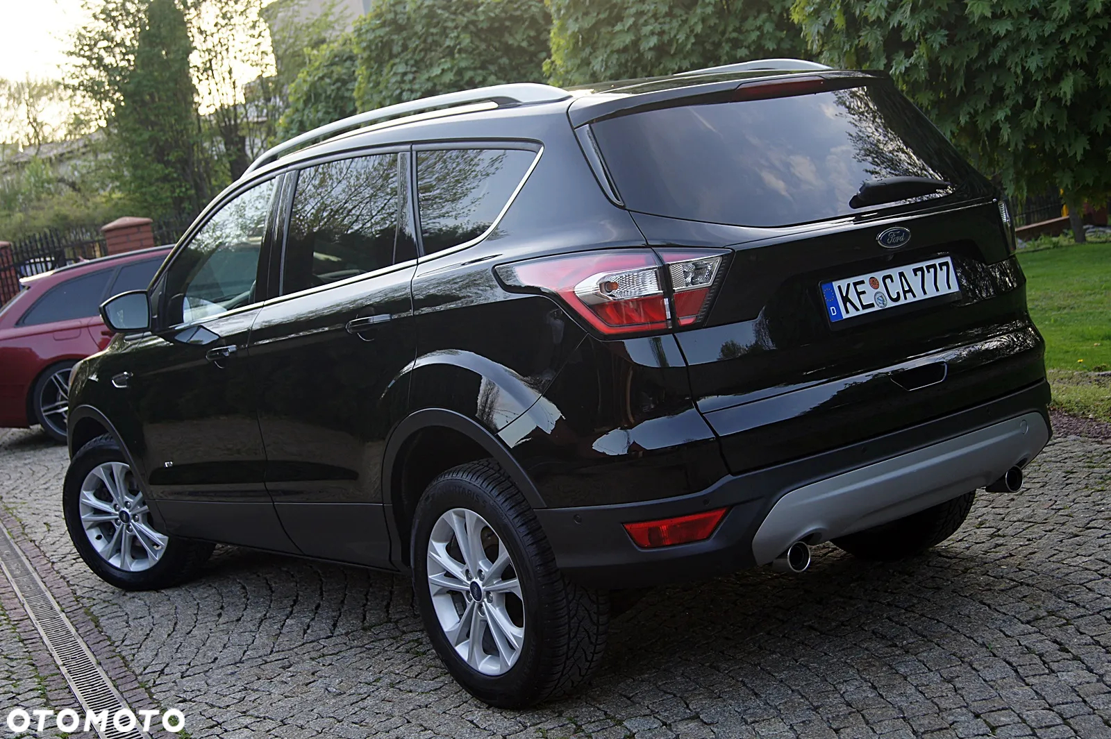 Ford Kuga 2.0 TDCi 4WD Titanium - 4
