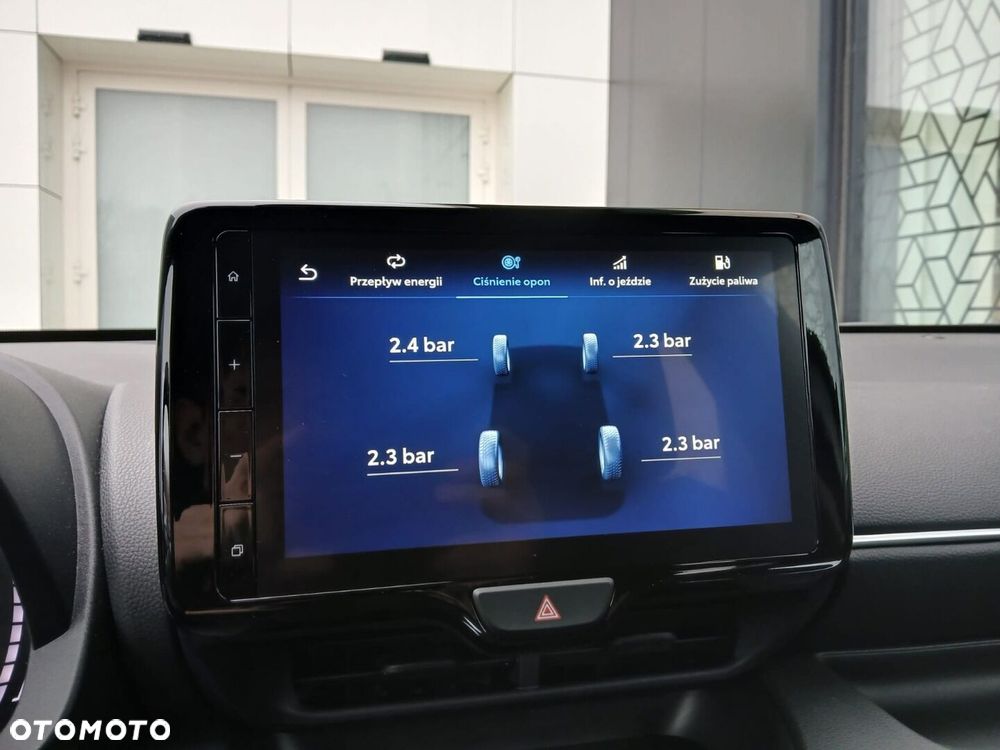 Toyota Yaris Hybrid 1.5 Style - 17