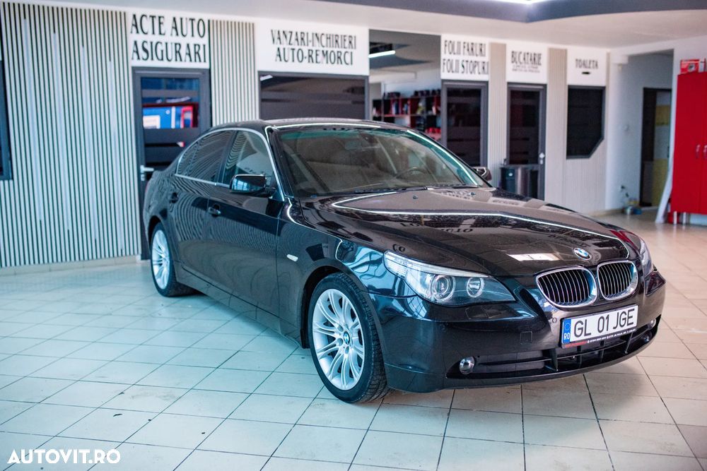 BMW Seria 5 520iA - 3