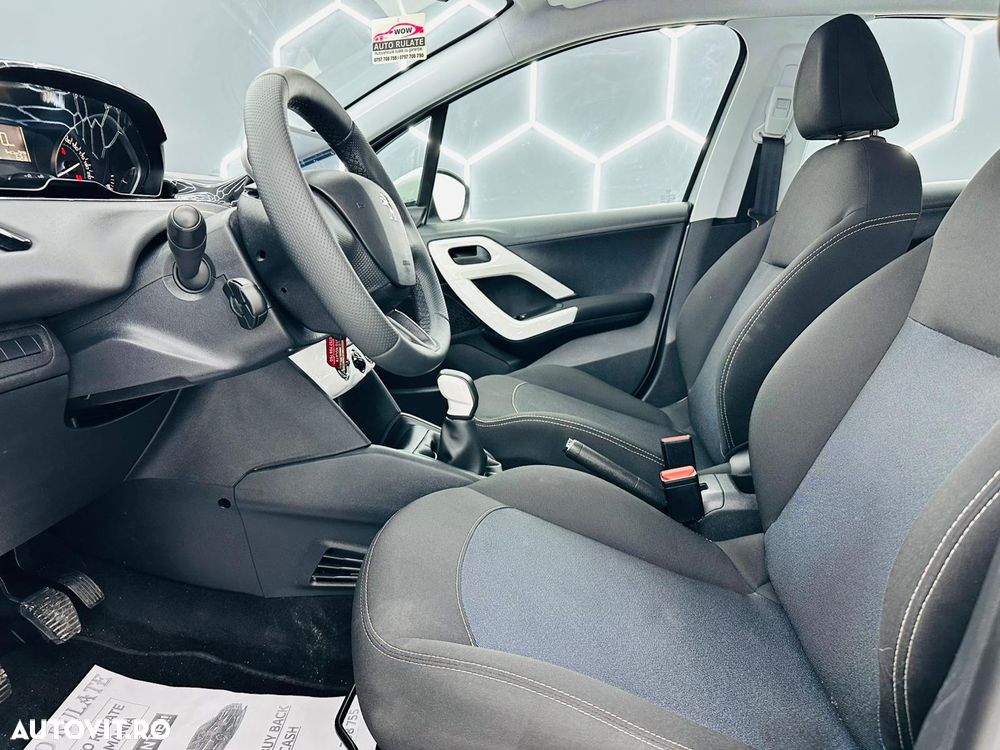 Peugeot 208 PureTech 68 Like - 13