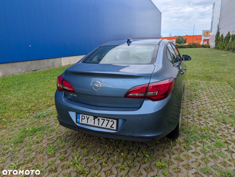 Opel Astra 1.6 Active - 2