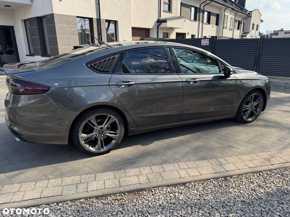 Ford Fusion - 8