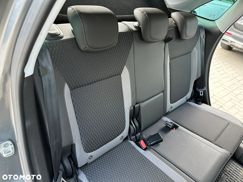 Opel Crossland X - 25