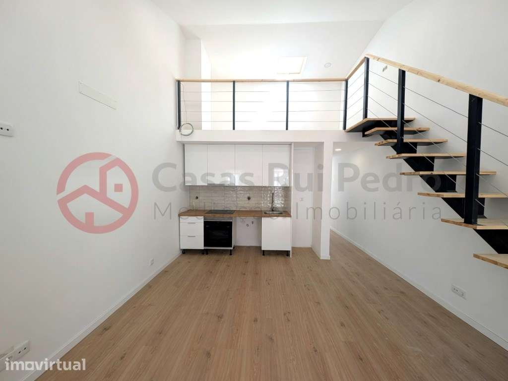 Moradia T1+1 a estrear com logradouro em Aldeia de Paio Pires, Seixal - Grande imagem: 3/29