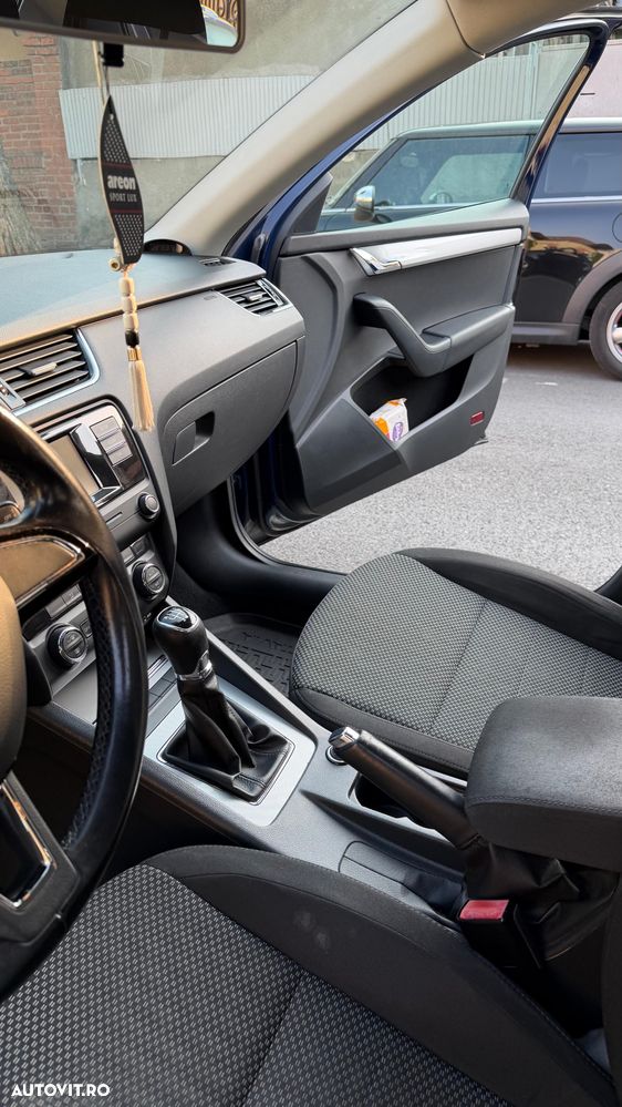 Skoda Octavia 1.6 TDI Ambition - 27