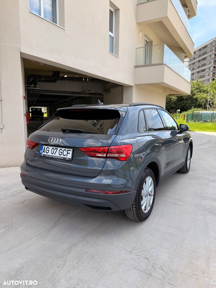 Audi Q3 2.0 TDI S tronic design - 5