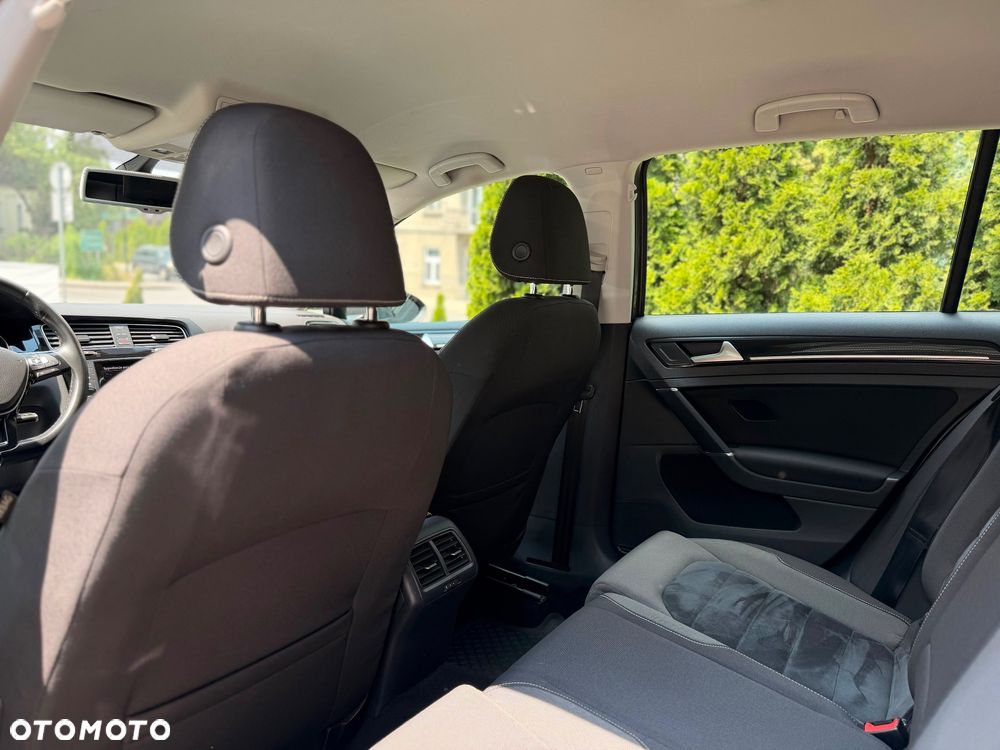 Volkswagen Golf 1.6 TDI Highline - 12