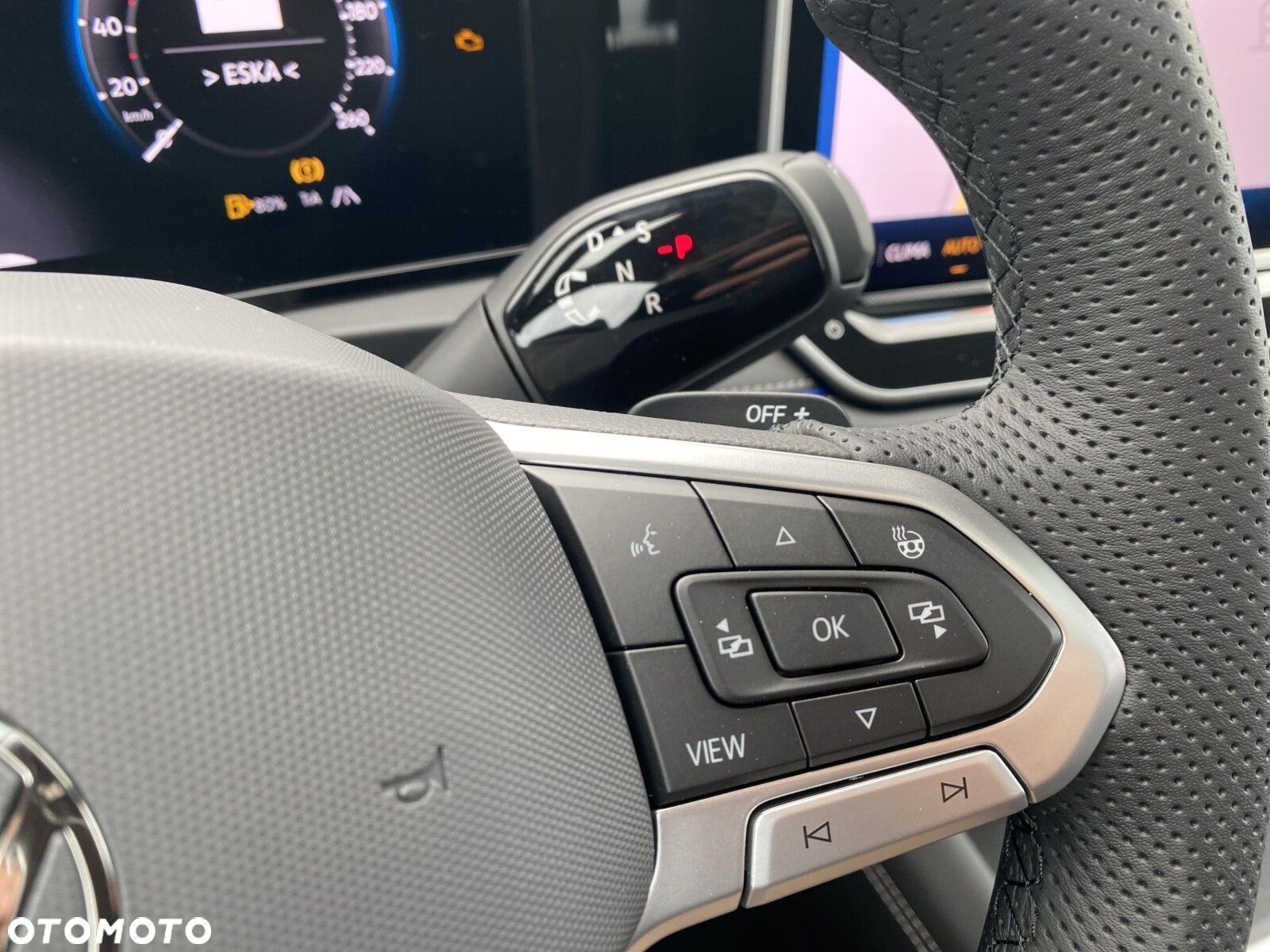 Volkswagen Tiguan - 16