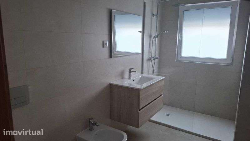 Novo Apartamento T2 Alugo Nine - Grande imagem: 4/6