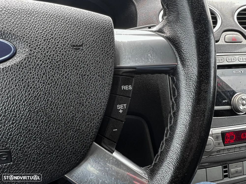 Ford Focus SW 1.6 TDCi Titanium - 12