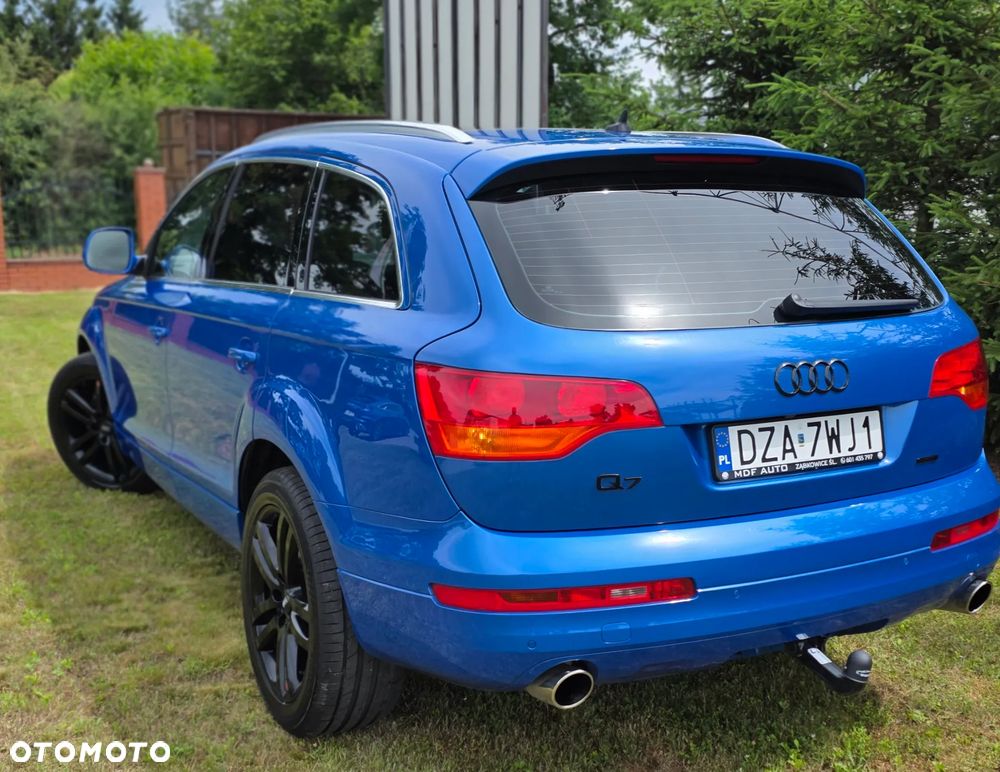 Audi Q7 - 10
