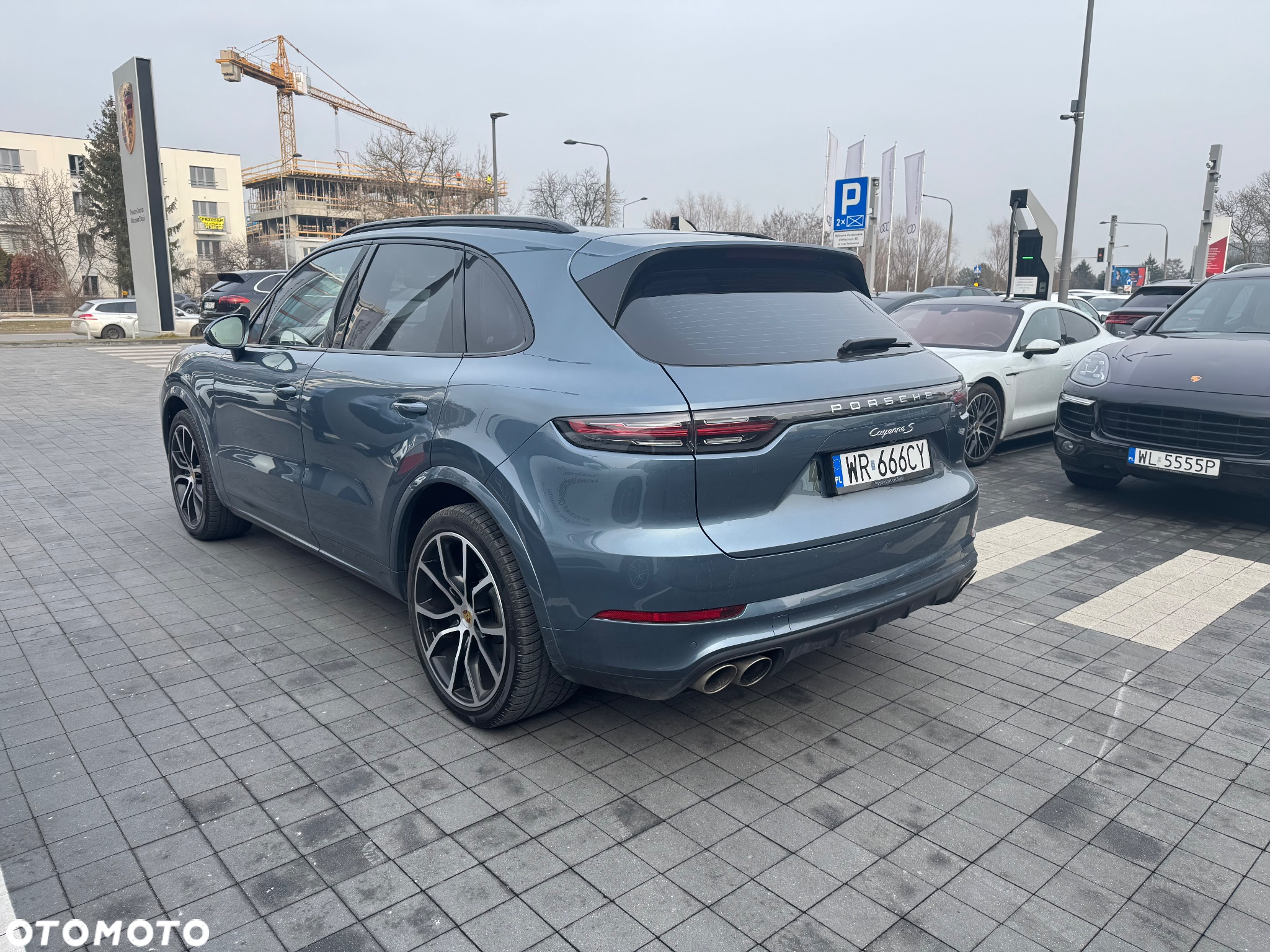 Porsche Cayenne S - 4