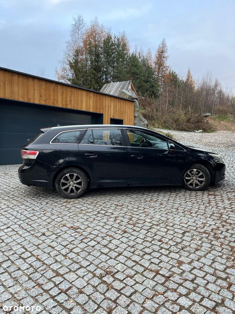 Toyota Avensis 2.0 D-4D Sol - 9