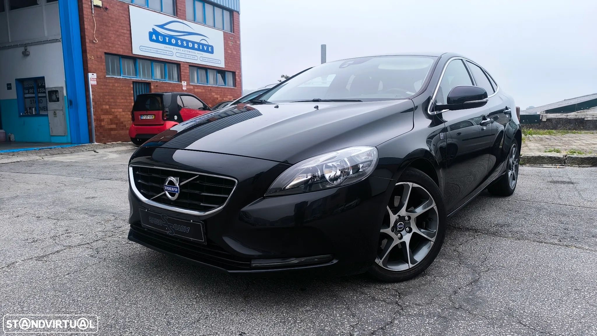 Volvo V40 1.6 D2 VOR Powershift - 1