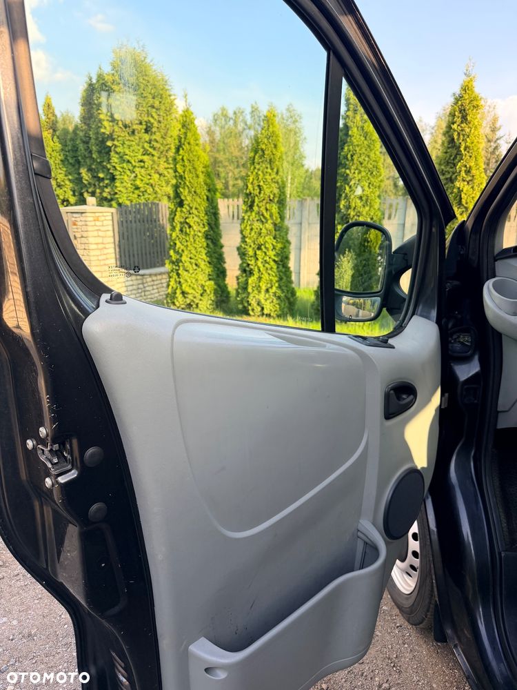 Opel Vivaro - 16