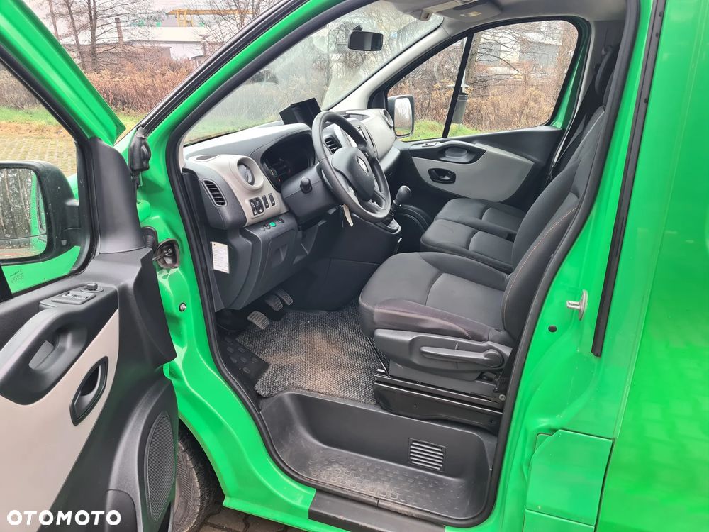 Renault TRAFIC - 9