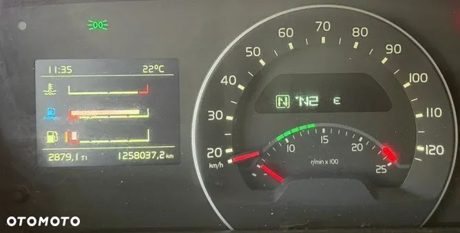 Volvo FH4 500 GLOB XXL I-SHIFT SPOJLERY KLIMA WENASTO LODÓWKA 2xALUTANK ORUROWANIE Z HALOGENAMI EURO 6 2014r - 10