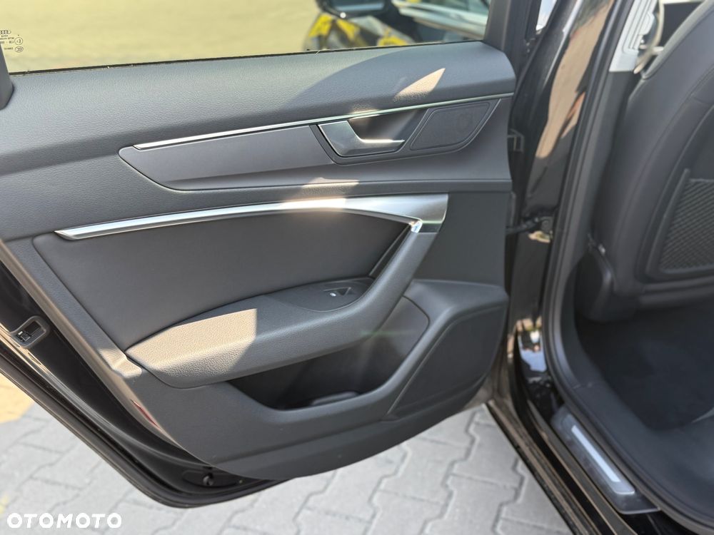 Audi A6 - 12
