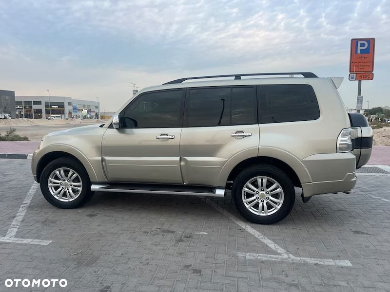Mitsubishi Pajero - 6