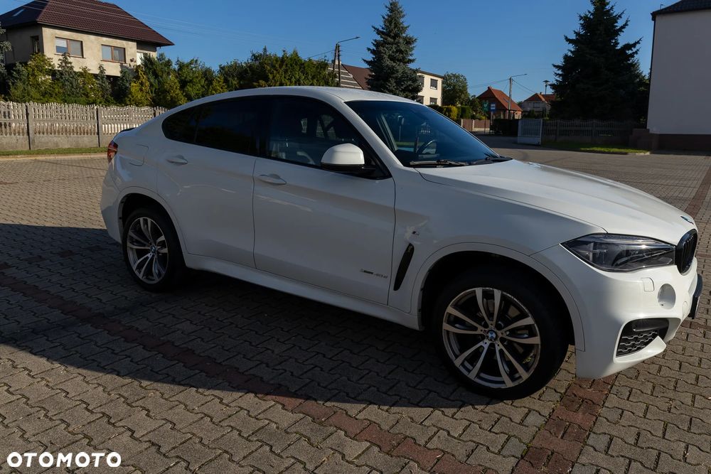 BMW X6 xDrive40d - 12