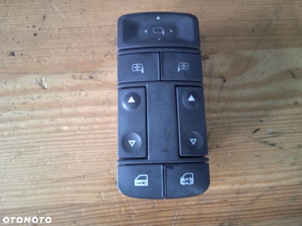 Panel Sterowania Szybami i Lusterkami Opel Vectra C - 1